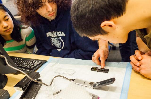 Students with the MinION, the smallest DNA sequencer