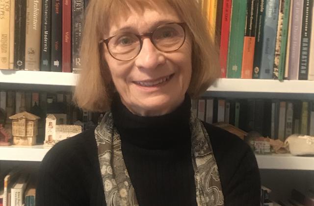 Professor Zeynep Çelik